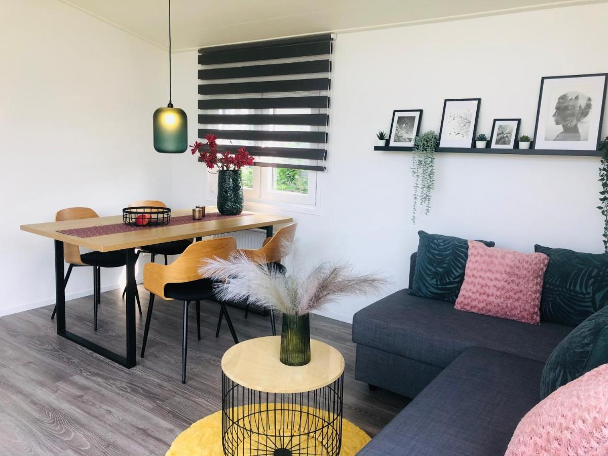 Ferienhaus Luxchalet #Vaju Lathum# Am See, Strand, Pool, Nationalpark Zewnętrze zdjęcie