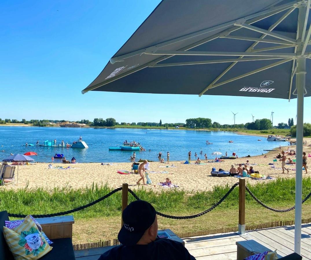 Ferienhaus Luxchalet #Vaju Lathum# Am See, Strand, Pool, Nationalpark Zewnętrze zdjęcie