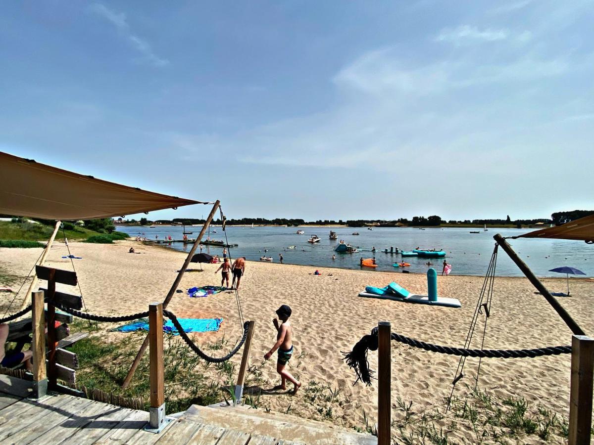 Ferienhaus Luxchalet #Vaju Lathum# Am See, Strand, Pool, Nationalpark Zewnętrze zdjęcie