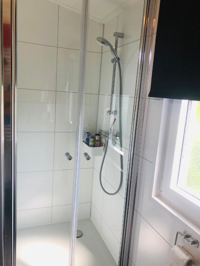 Ferienhaus Luxchalet #Vaju Lathum# Am See, Strand, Pool, Nationalpark Zewnętrze zdjęcie