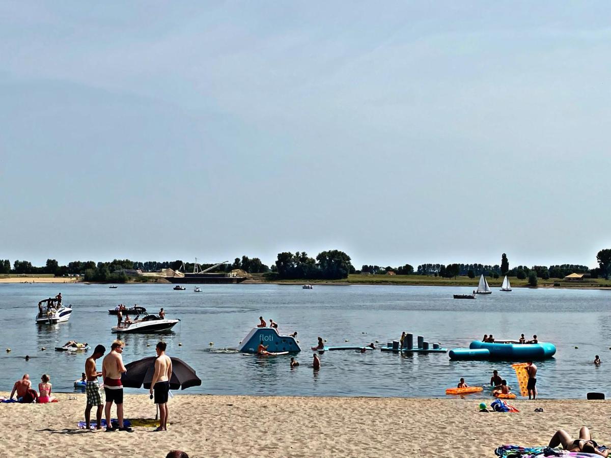 Ferienhaus Luxchalet #Vaju Lathum# Am See, Strand, Pool, Nationalpark Zewnętrze zdjęcie