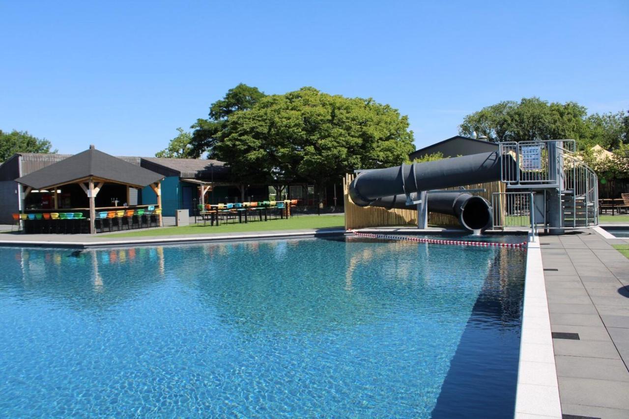 Ferienhaus Luxchalet #Vaju Lathum# Am See, Strand, Pool, Nationalpark Zewnętrze zdjęcie