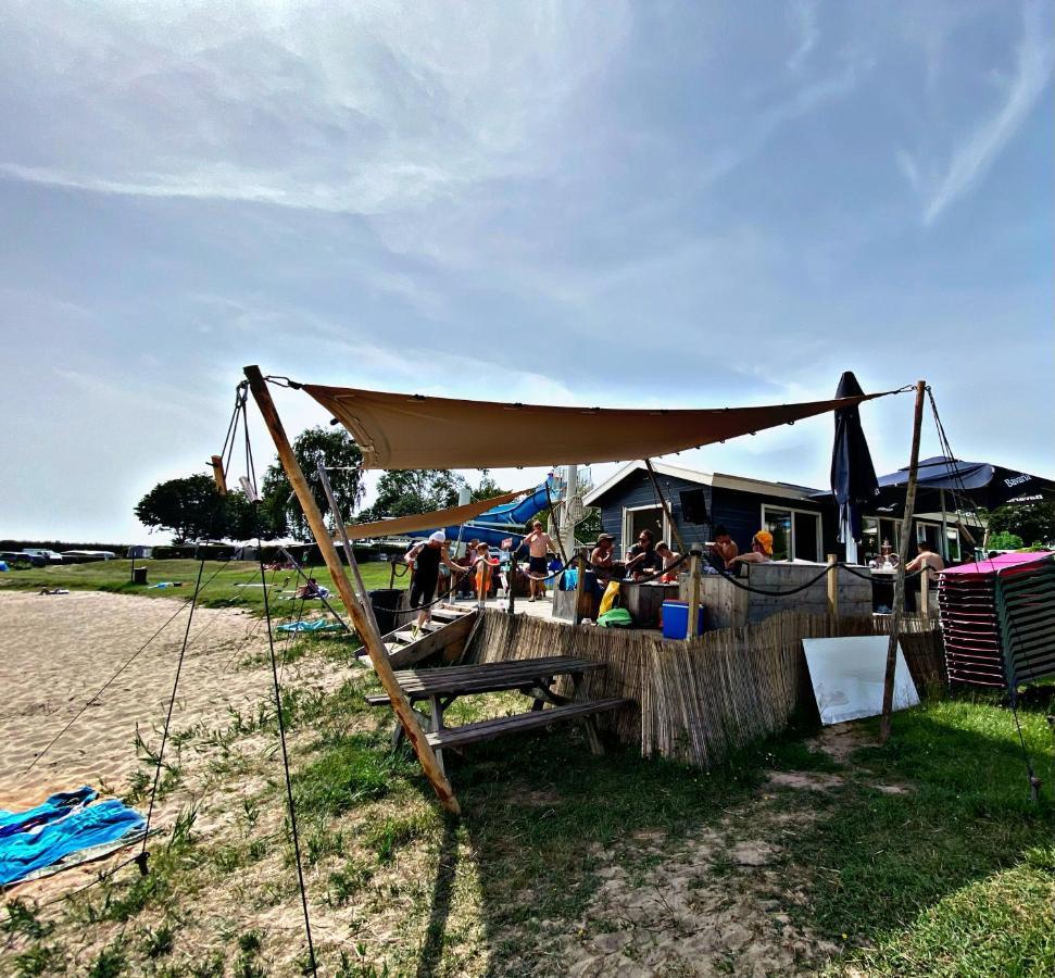 Ferienhaus Luxchalet #Vaju Lathum# Am See, Strand, Pool, Nationalpark Zewnętrze zdjęcie