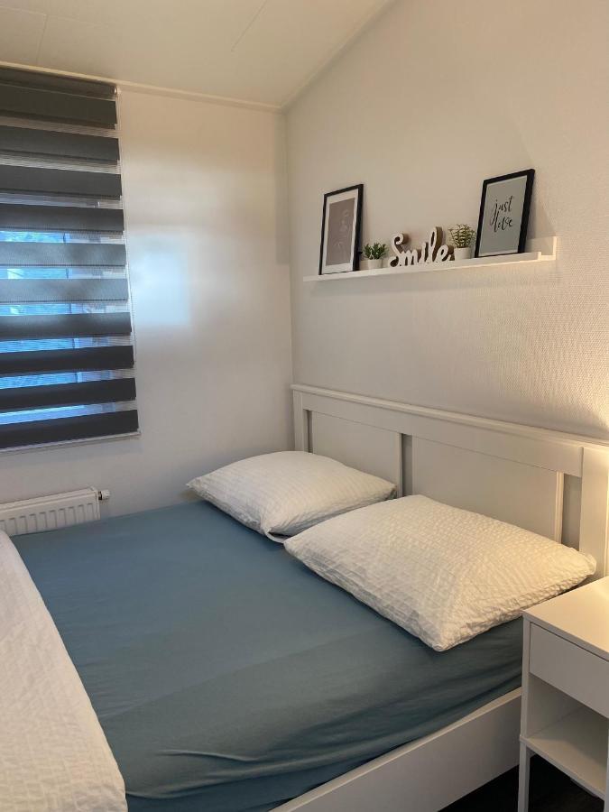 Ferienhaus Luxchalet #Vaju Lathum# Am See, Strand, Pool, Nationalpark Zewnętrze zdjęcie